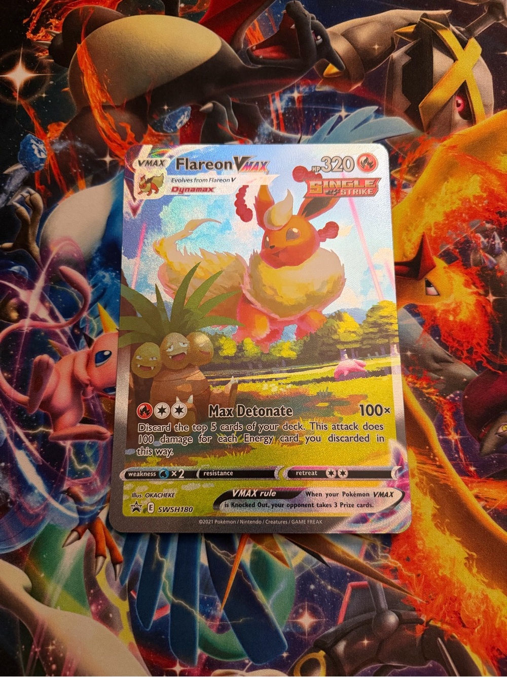 Pokemon Flareon VMAX Jumbo Card